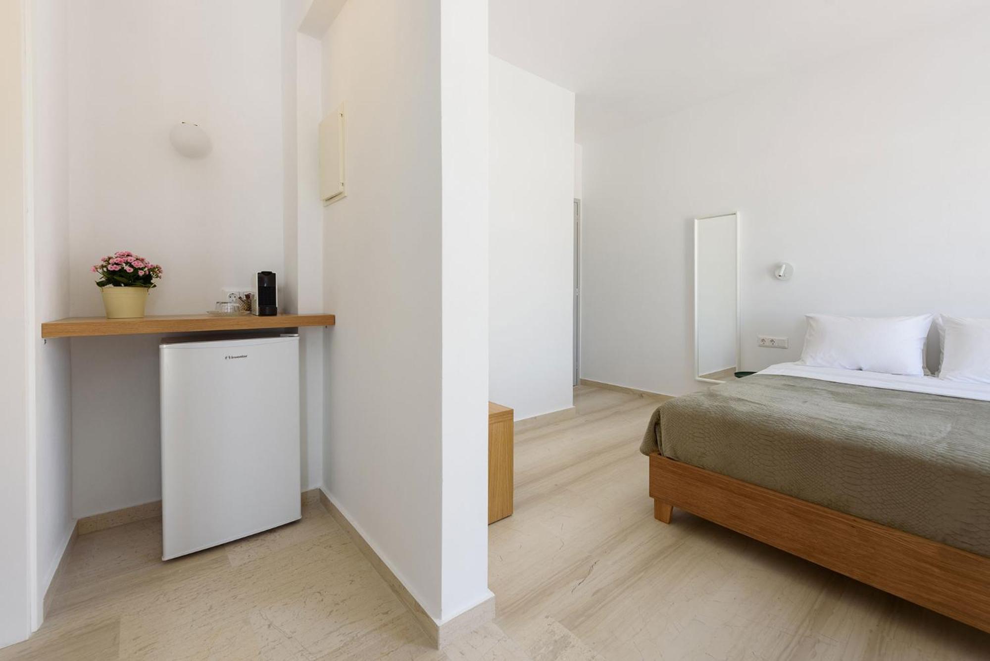 Vounali Rooms Naousa Room photo